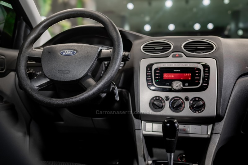 FOCUS 2.0 GLX 16V FLEX 4P AUTOMÁTICO - 2009 - CASCA