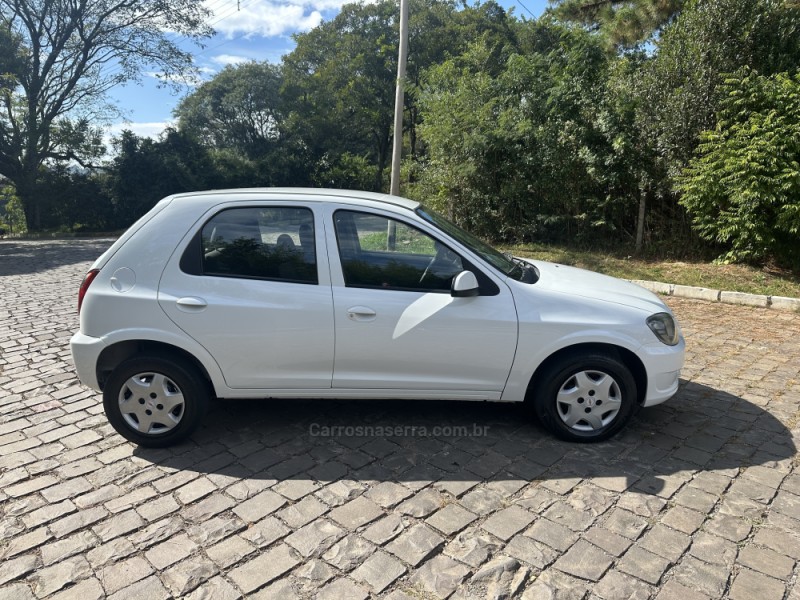 CELTA 1.0 MPFI LT 8V FLEX 4P MANUAL - 2012 - NOVA PRATA