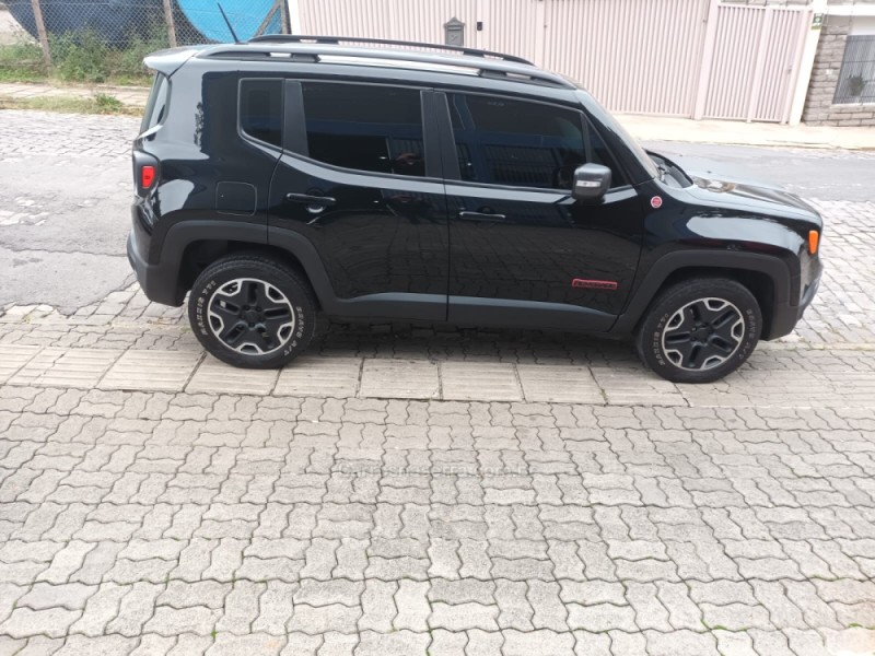 RENEGADE 2.0 16V TURBO DIESEL TRAILHAWK 4P 4X4 AUTOMÁTICO - 2016 - BENTO GONçALVES