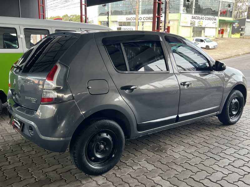 SANDERO 1.0 EXPRESSION 16V FLEX 4P MANUAL - 2011 - CAXIAS DO SUL