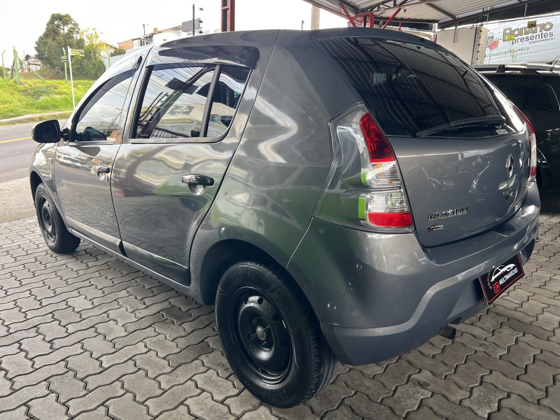 SANDERO 1.0 EXPRESSION 16V FLEX 4P MANUAL - 2011 - CAXIAS DO SUL