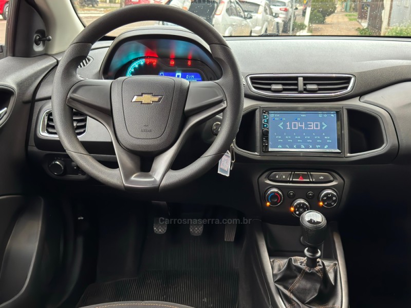 ONIX 1.4 MPFI LT 8V FLEX 4P MANUAL - 2014 - LAGOA VERMELHA