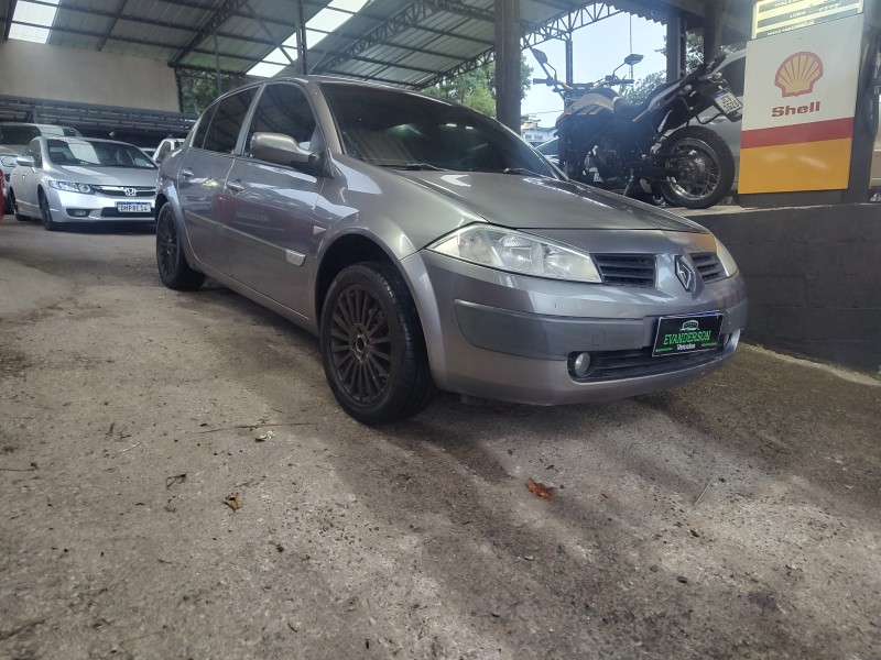 MÉGANE 2.0 DYNAMIQUE SEDAN 16V GASOLINA 4P AUTOMÁTICO - 2008 - CAXIAS DO SUL