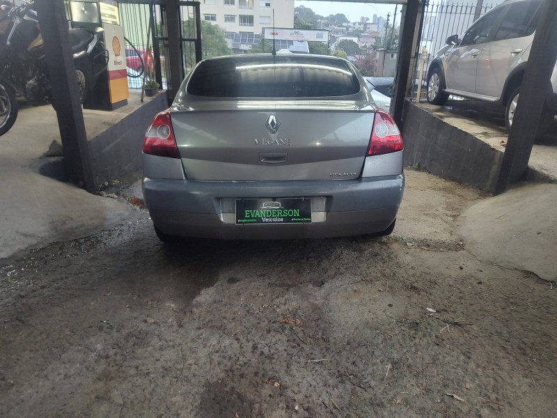 MÉGANE 2.0 DYNAMIQUE SEDAN 16V GASOLINA 4P AUTOMÁTICO - 2008 - CAXIAS DO SUL