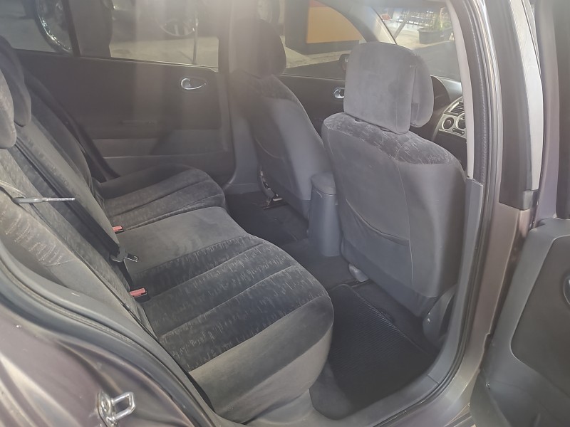 MÉGANE 2.0 DYNAMIQUE SEDAN 16V GASOLINA 4P AUTOMÁTICO - 2008 - CAXIAS DO SUL