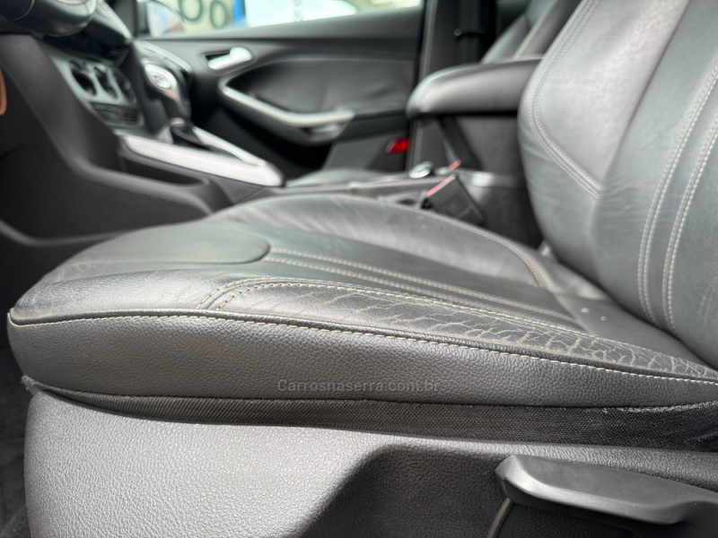 FOCUS 1.6 SE HATCH 16V FLEX 4P AUTOMÁTICO - 2015 - LAGOA VERMELHA