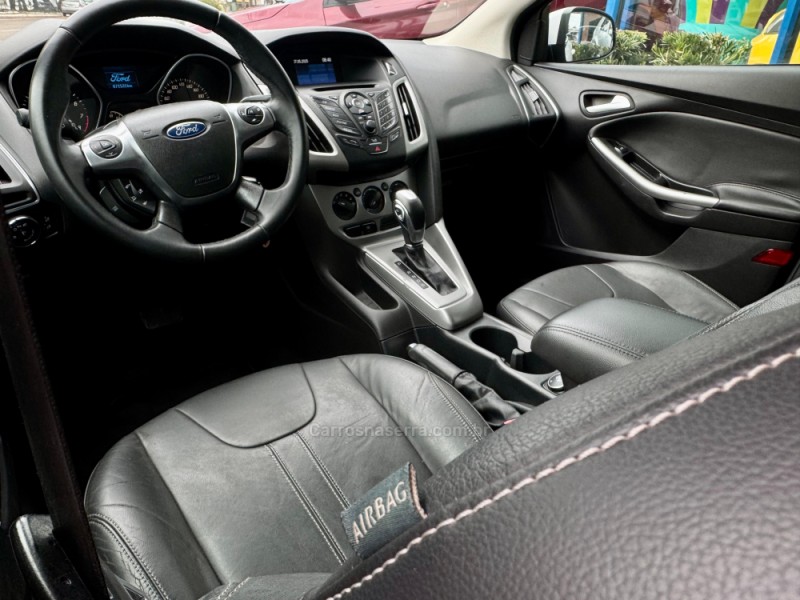 FOCUS 1.6 SE HATCH 16V FLEX 4P AUTOMÁTICO - 2015 - LAGOA VERMELHA