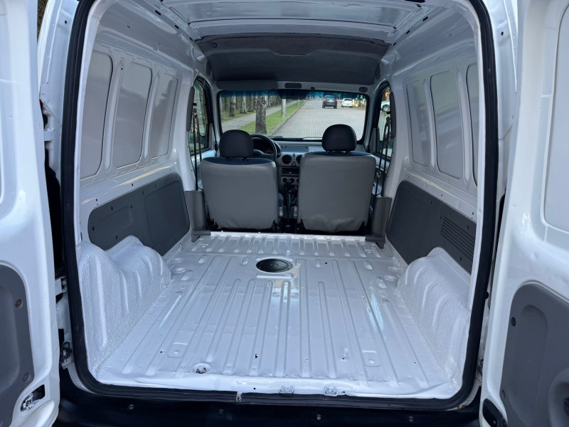 KANGOO 1.6 EXPRESS 16V FLEX 4P MANUAL - 2014 - CAXIAS DO SUL