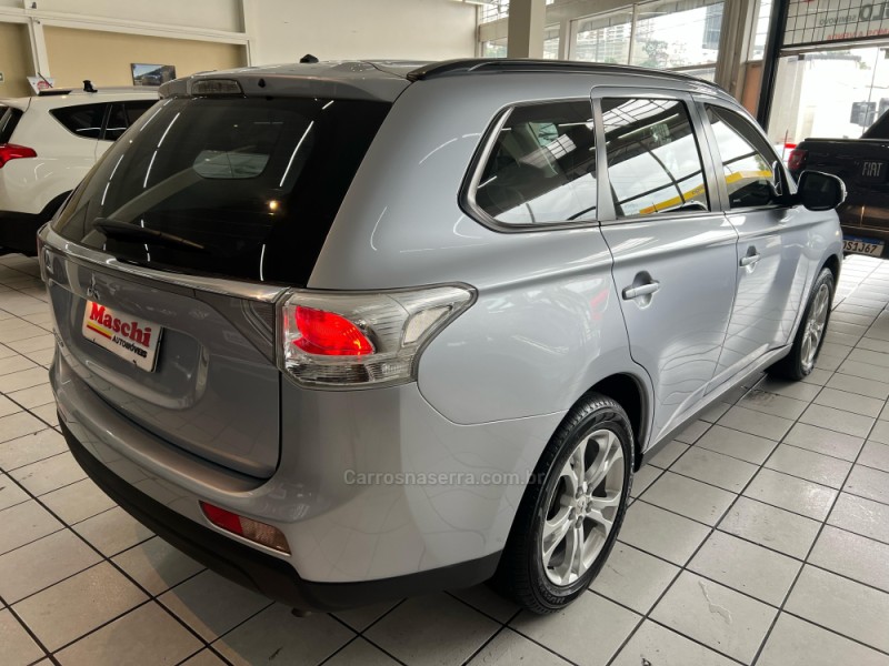 OUTLANDER 2.0 16V GASOLINA 4P AUTOMÁTICO - 2015 - CAXIAS DO SUL