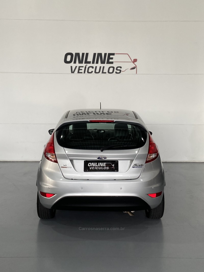 FIESTA 1.6 SE HATCH 16V FLEX 4P AUTOMÁTICO - 2015 - FARROUPILHA