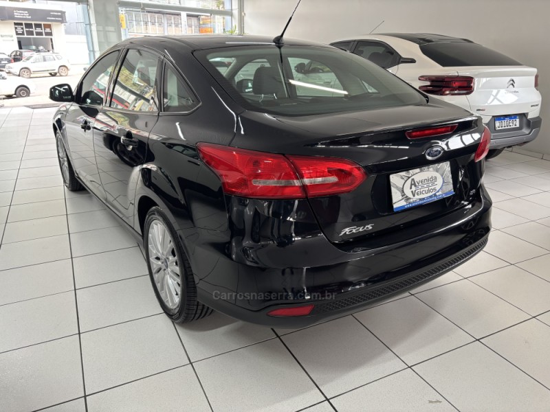 FOCUS 2.0 SE FASTBACK 16V FLEX 4P AUTOMÁTICO - 2018 - BENTO GONçALVES