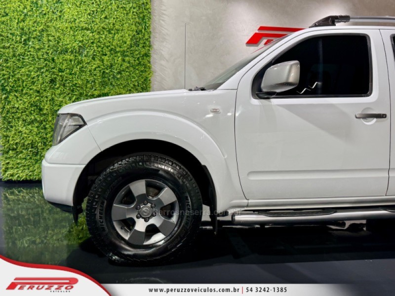 FRONTIER 2.5 XE 4X2 CD TURBO ELETRONIC DIESEL 4P MANUAL - 2012 - NOVA PRATA