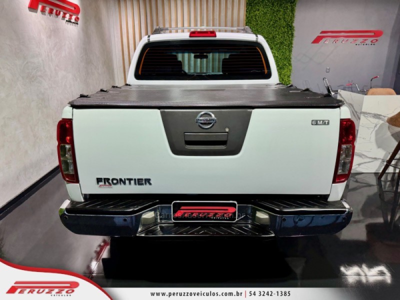FRONTIER 2.5 XE 4X2 CD TURBO ELETRONIC DIESEL 4P MANUAL - 2012 - NOVA PRATA