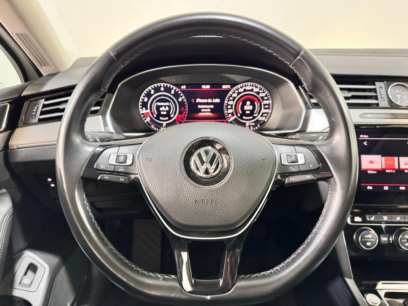 PASSAT 2.0 16V TSI BLUEMOTION GASOLINA HIGHLINE 4P DSG - 2018 - CAXIAS DO SUL