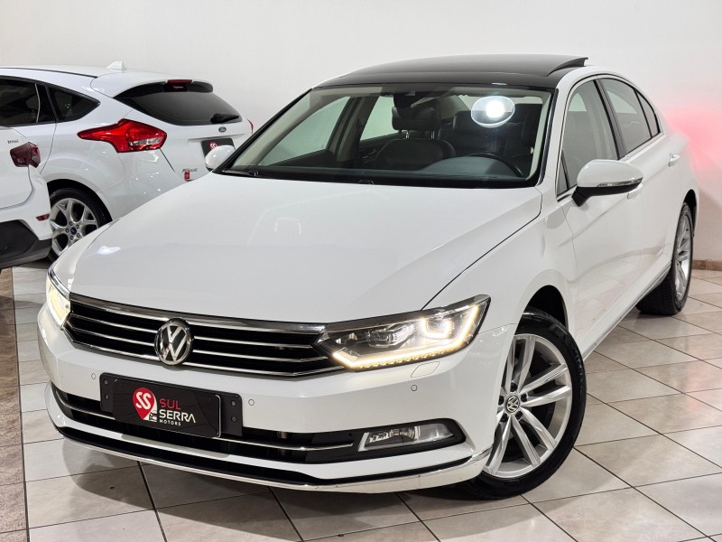 PASSAT 2.0 16V TSI BLUEMOTION GASOLINA HIGHLINE 4P DSG - 2018 - CAXIAS DO SUL