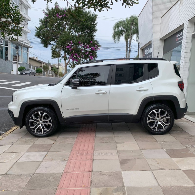 RENEGADE 1.3 LONGITUDE T270 TURBO FLEX 4P AUTOMÁTICO - 2023 - FLORES DA CUNHA