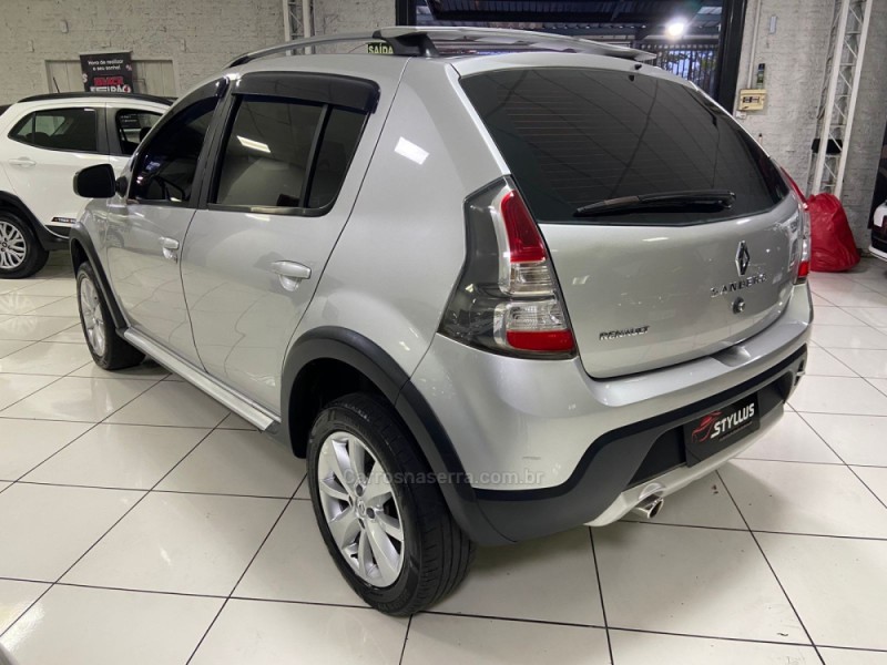 SANDERO 1.6 STEPWAY 8V FLEX 4P AUTOMATIZADO - 2012 - ESTâNCIA VELHA