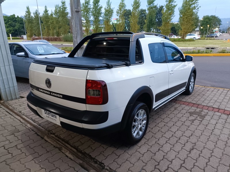 SAVEIRO 1.6 CROSS CD 16V FLEX 2P MANUAL - 2015 - BOM PRINCíPIO