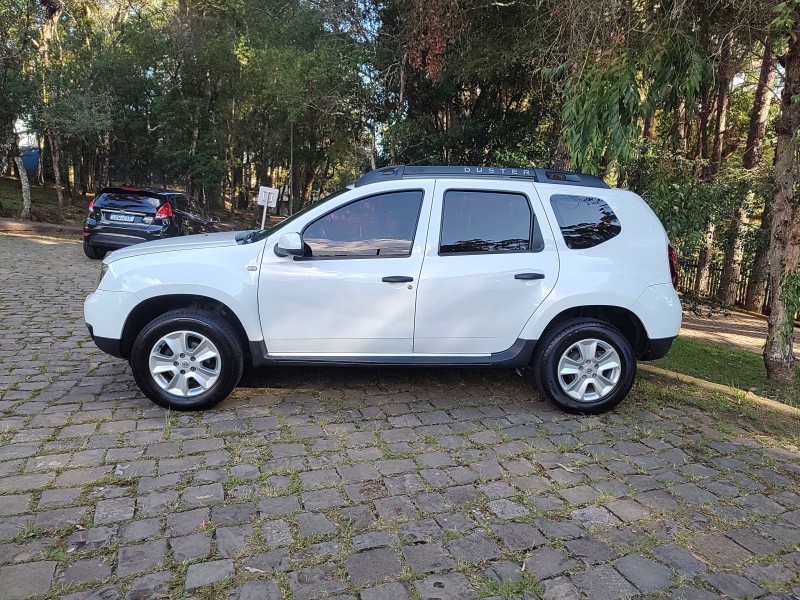 DUSTER 1.6 EXPRESSION 4X2 16V FLEX 4P MANUAL - 2017 - CAXIAS DO SUL