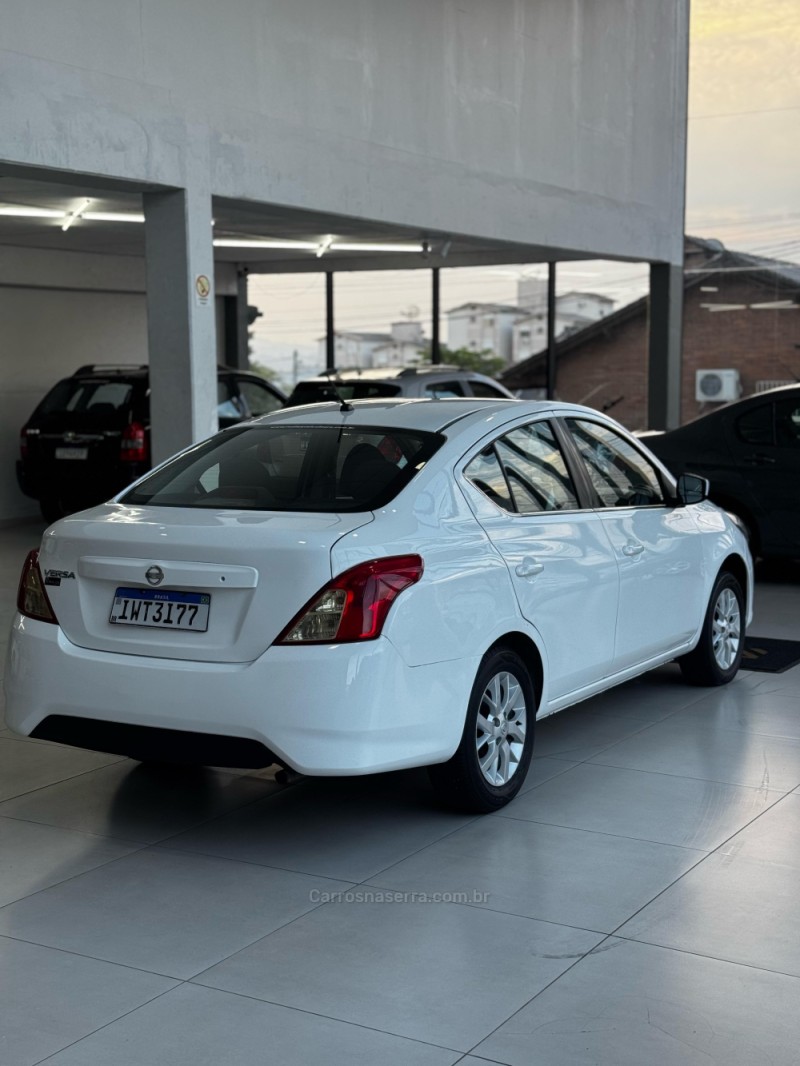 VERSA 1.6 16V FLEX SL 4P MANUAL - 2016 - SANTA CRUZ DO SUL