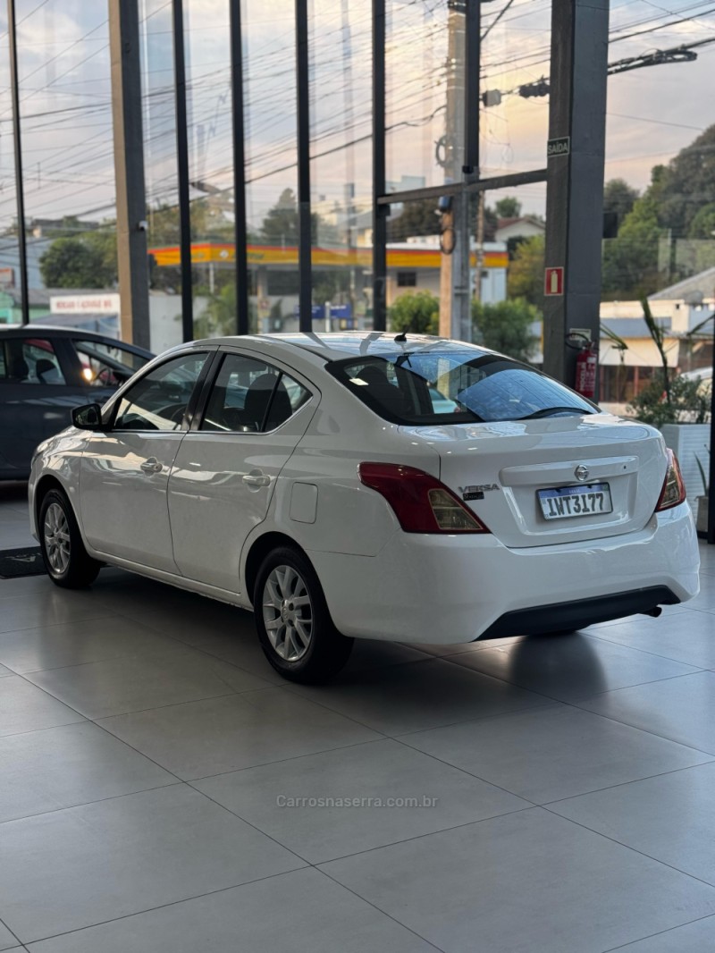 VERSA 1.6 16V FLEX SL 4P MANUAL - 2016 - SANTA CRUZ DO SUL