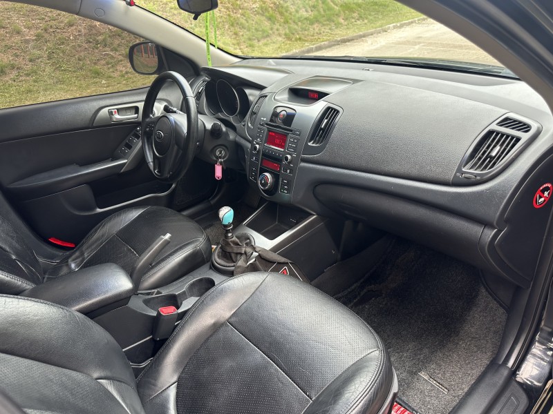 CERATO 1.6 EX2 SEDAN 16V GASOLINA 4P MANUAL - 2010 - CAXIAS DO SUL