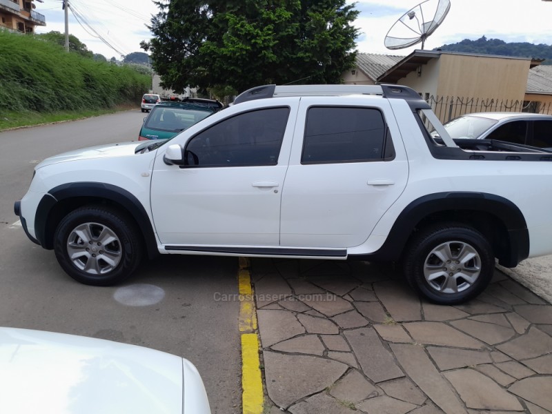 DUSTER OROCH 2.0 16V FLEX DYNAMIQUE AT 4P AUTOMÁTICO - 2020 - NOVA PRATA