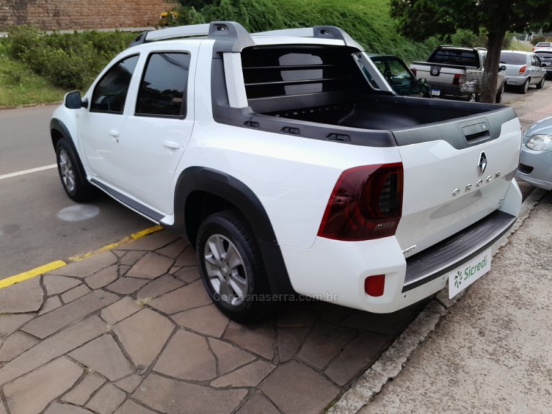 DUSTER OROCH 2.0 16V FLEX DYNAMIQUE AT 4P AUTOMÁTICO - 2020 - NOVA PRATA