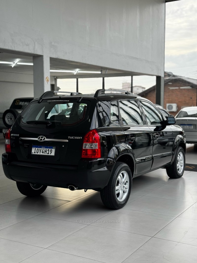 TUCSON 2.0 MPFI GLS 16V 143CV 2WD GASOLINA 4P AUTOMÁTICO - 2008 - SANTA CRUZ DO SUL