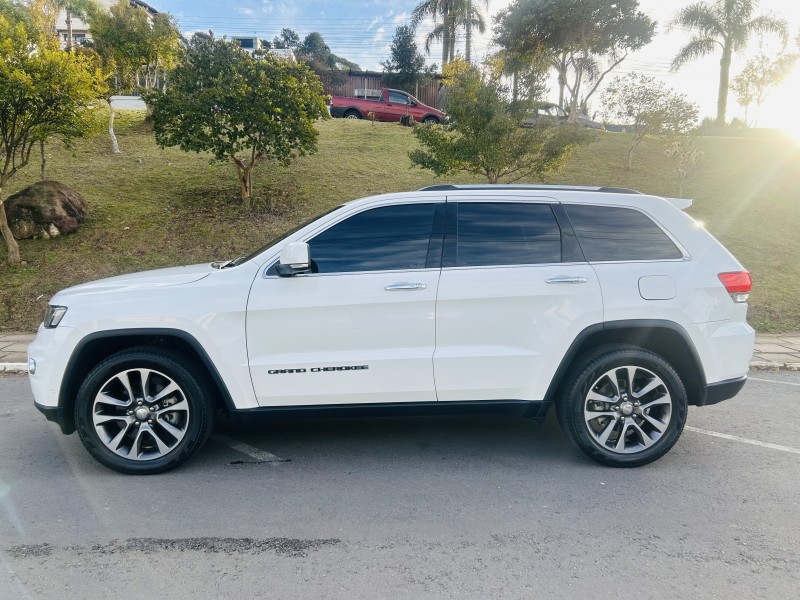 GRAND CHEROKEE 3.0 LIMITED 4X4 V6 24V TURBO DIESEL 4P AUTOMÁTICO - 2018 - BENTO GONçALVES