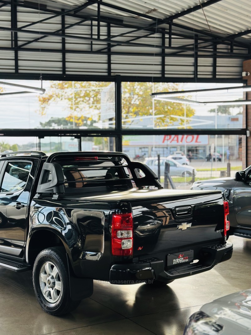 S10 2.4 LT 4X2 CD 8V FLEX 4P MANUAL - 2014 - CANELA