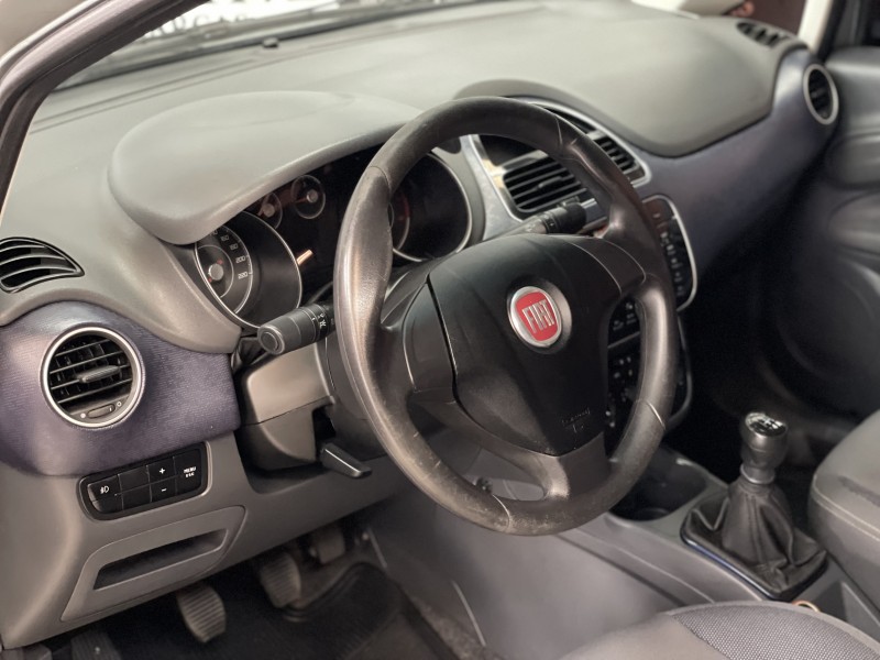 PUNTO 1.4 ATTRACTIVE 8V FLEX 4P MANUAL - 2014 - CAXIAS DO SUL