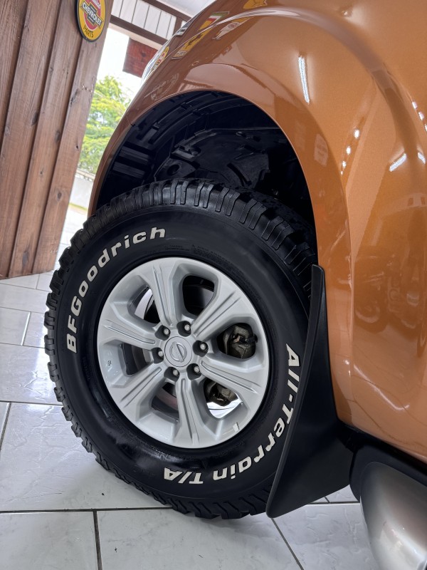 FRONTIER 2.3 LE 4X4 CD BI TURBO DIESEL 4P AUTOMÁTICO - 2017 - CAXIAS DO SUL