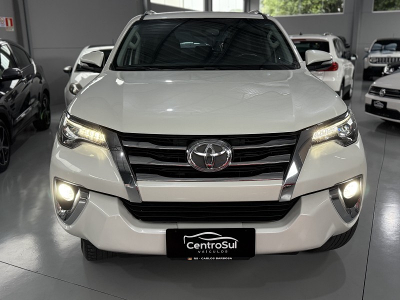 HILUX SW4 2.8 SRX 4X4 16V TURBO INTERCOOLER DIESEL 4P AUTOMÁTICO - 2017 - CARLOS BARBOSA