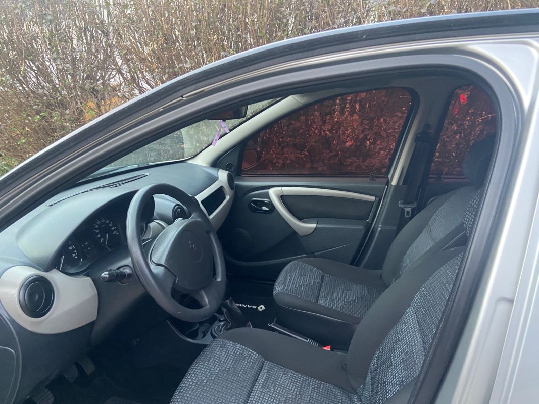 SANDERO 1.0 EXPRESSION 16V FLEX 4P MANUAL - 2009 - CAXIAS DO SUL