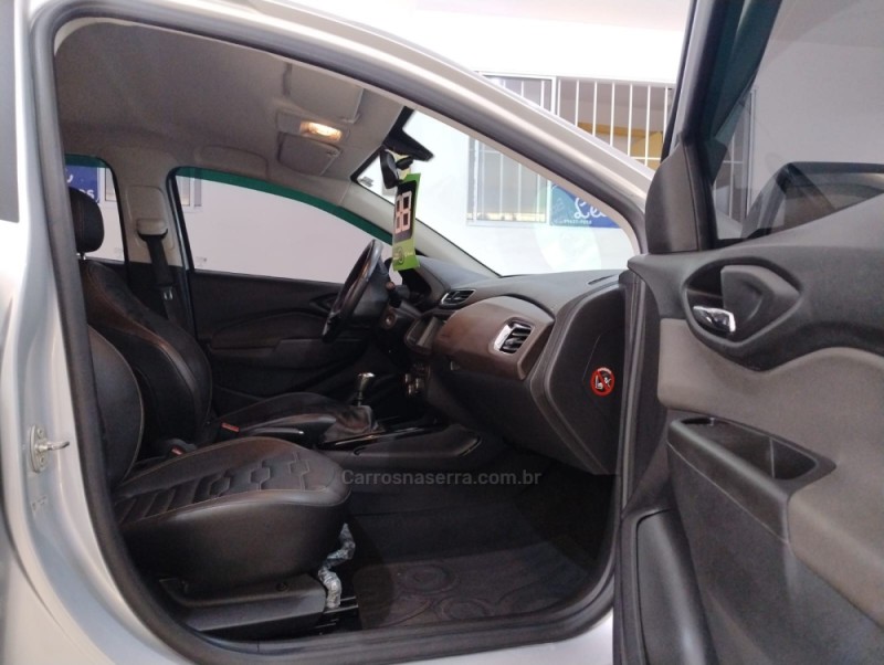 PRISMA 1.0 MPFI LT 8V FLEX 4P MANUAL - 2019 - VACARIA