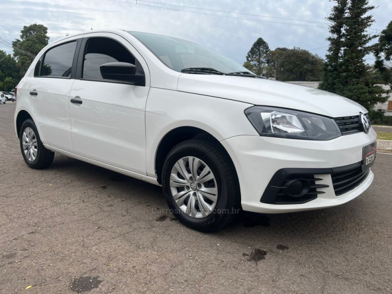 GOL 1.0 8V I-TRED FLEX 4P MANUAL - 2017 - DOIS IRMãOS