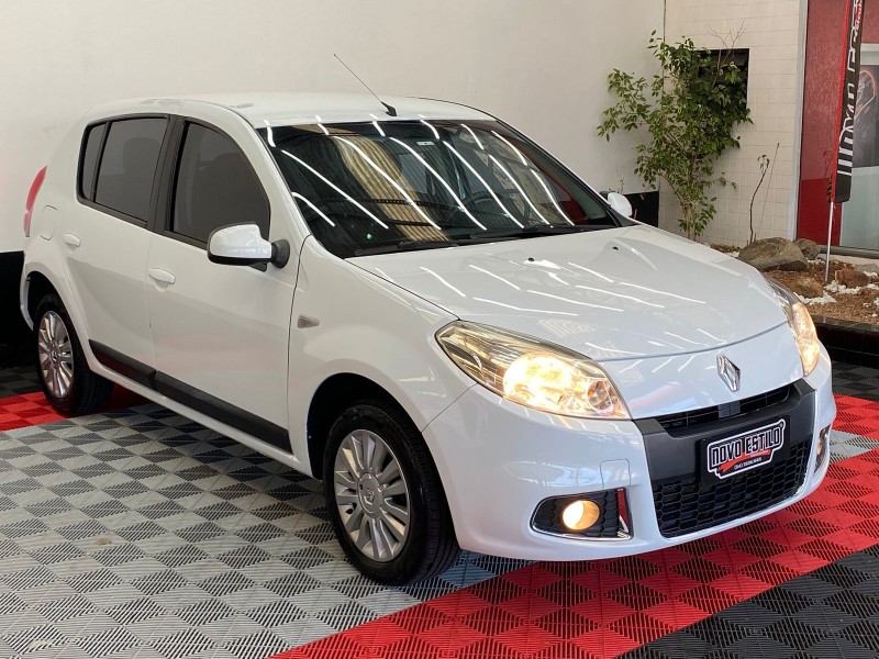 SANDERO 1.6 PRIVILÉGE 8V FLEX 4P MANUAL - 2013 - CAXIAS DO SUL