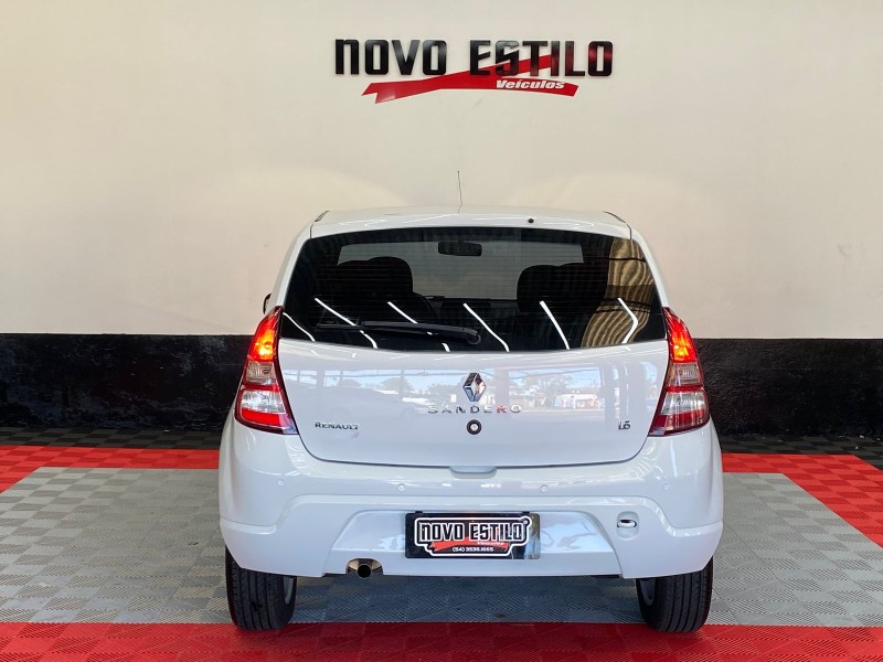 SANDERO 1.6 PRIVILÉGE 8V FLEX 4P MANUAL - 2013 - CAXIAS DO SUL