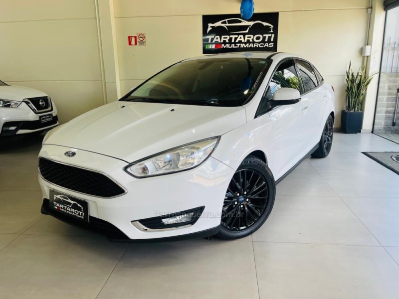 FOCUS 2.0 SE FASTBACK 16V FLEX 4P AUTOMÁTICO - 2016 - CAXIAS DO SUL