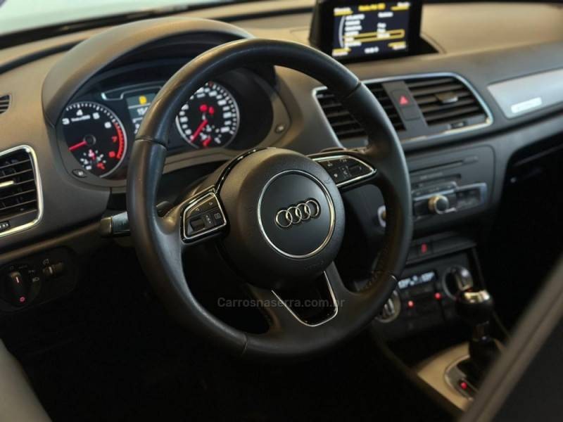Q3 2.0 TFSI AMBIENTE QUATTRO 4P GASOLINA S TRONIC - 2016 - CAXIAS DO SUL