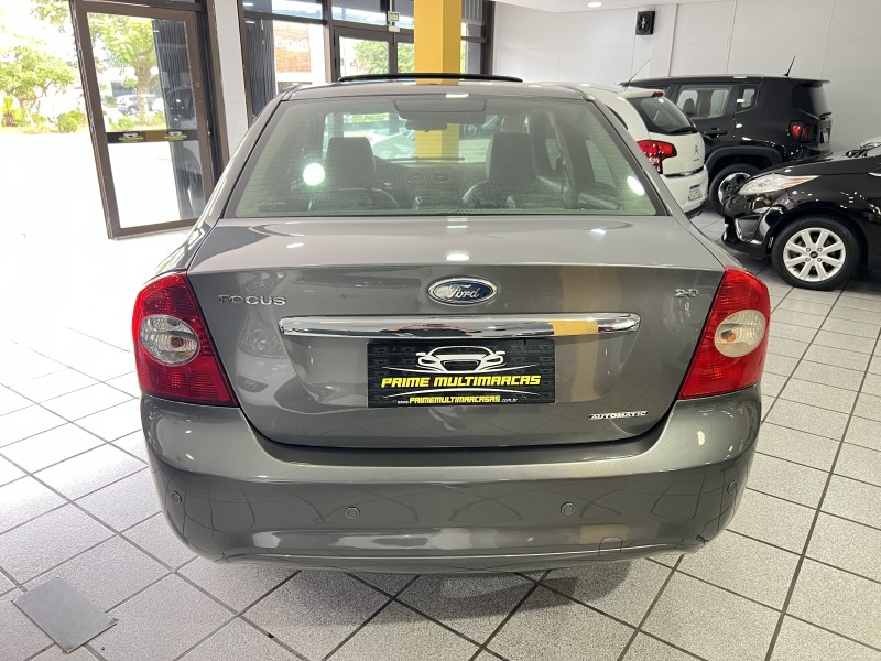 FOCUS 2.0 GHIA SEDAN 16V GASOLINA 4P AUTOMÁTICO - 2010 - CAXIAS DO SUL