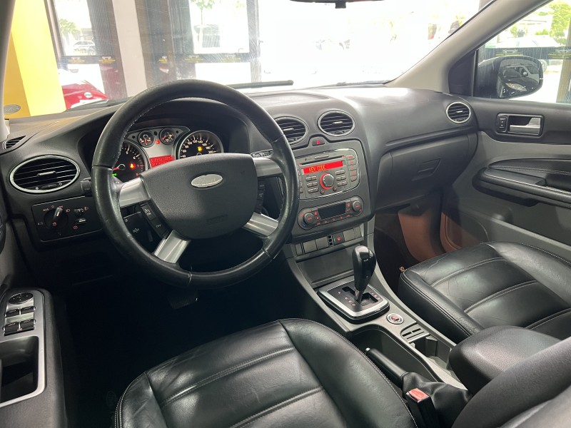 FOCUS 2.0 GHIA SEDAN 16V GASOLINA 4P AUTOMÁTICO - 2010 - CAXIAS DO SUL