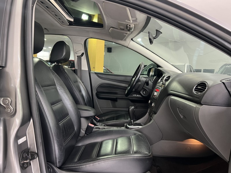 FOCUS 2.0 GHIA SEDAN 16V GASOLINA 4P AUTOMÁTICO - 2010 - CAXIAS DO SUL