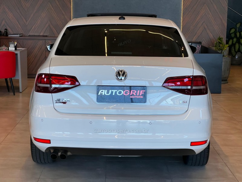 JETTA 1.4 16V TSI COMFORTLINE GASOLINA 4P TIPTRONIC - 2017 - CAMPO BOM