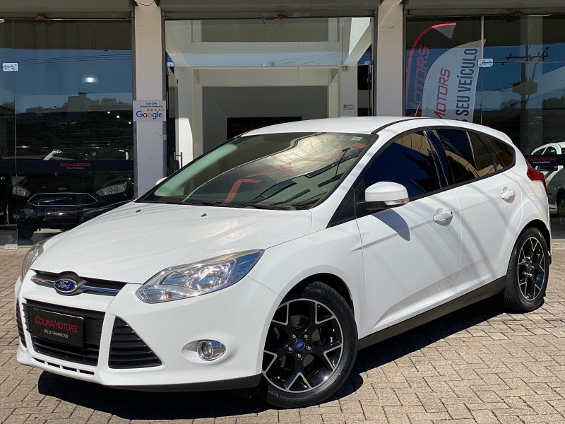 focus 2.0 se hatch 16v flex 4p auto 2014 caxias do sul