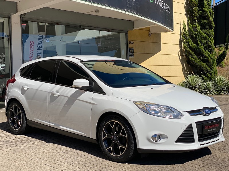 FOCUS 2.0 SE HATCH 16V FLEX 4P AUTO - 2014 - CAXIAS DO SUL