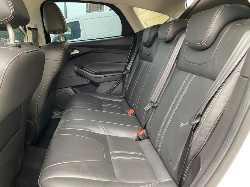 FOCUS 2.0 SE HATCH 16V FLEX 4P AUTO - 2014 - CAXIAS DO SUL