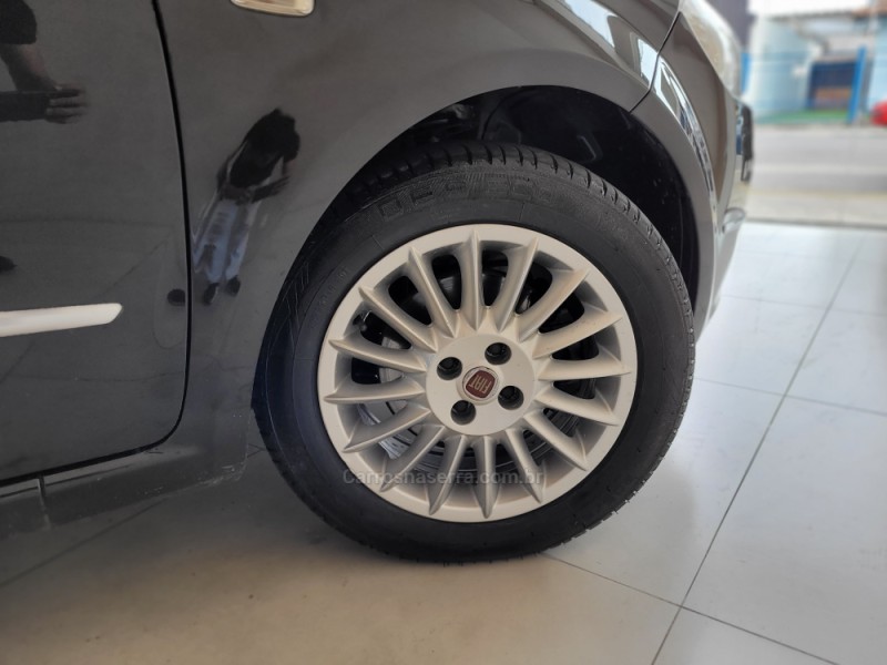 LINEA 1.8 ESSENCE 16V FLEX 4P MANUAL - 2009 - CANELA