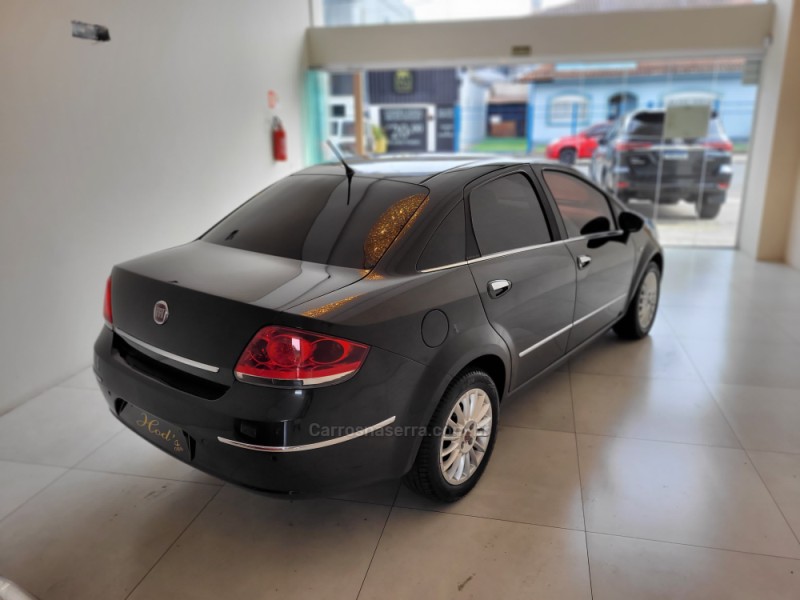 LINEA 1.8 ESSENCE 16V FLEX 4P MANUAL - 2009 - CANELA
